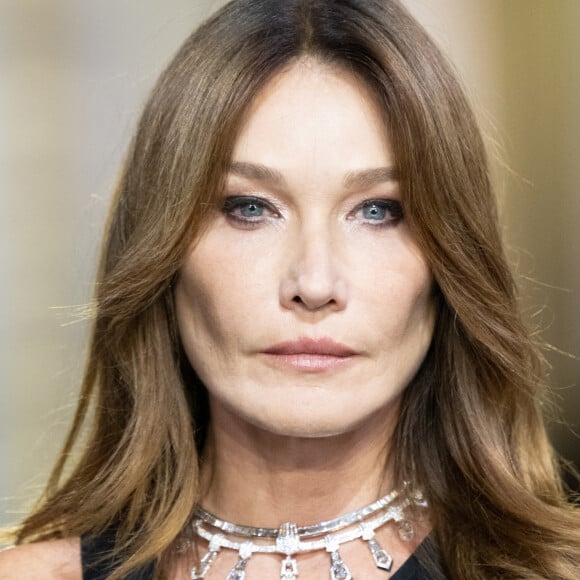 Carla Bruni - Défilé Messika Haute Joaillerie 2023 au Pavillon Cambon à Paris