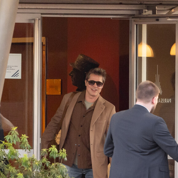 Exclusif - Brad Pitt et Ines De Ramon à Paris le samedi 16 décembre. @ Diggzy/Jesal/Splash News/ABACAPRESS.COM