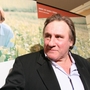 D'après Closer, aucune personnalité ne s'est rendue auprès de Gérard Depardieu, pas même sa famille

Archives - Gerard Depardieu fait la promotion du vin d'Anjou "Chateau de Tigné", fabrique dans sa propriete dans la vallee de la Loire. Le 28 octobre 2007 