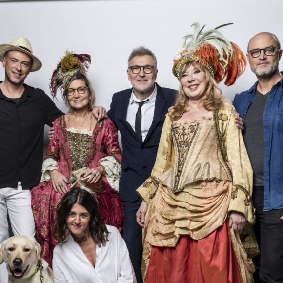 Exclusif - Florence Narozny, Laurent Ruquier, Titi (chien de Laurent Ruquier) - Studio - Enregistrement de l'émission "La chanson secrète", présentée par N.Aliagas et diffusée le 29 décembre sur TF1 © Guillaume Gaffiot-Cyril Moreau / Bestimage 