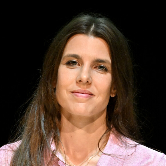 Charlotte Casiraghi durant la cérémonie de proclamation de l'édition 2023 des Prix de la Fondation Prince Pierre à l'opéra Garnier à Monaco, le 10 octobre 2023.  © Bruno Bebert / Bestimage