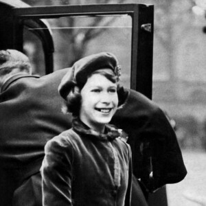 Certains clichés de la mère du prince Charles III datés du milieu et de la fin des années 1930 laissent peu de place au doute.
Archives - La princesse Elisabeth, âgée de 12 ans, en mars 1939
