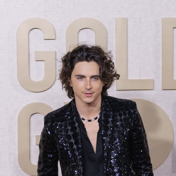 Timothée Chalamet a craqué pour les yeux maquillés de Kylie Jenner.
Timothee Chalamet - Photocall de la 81ème cérémonie des Golden Globes au Beverly Hilton à Los Angeles le 7 janvier 2024. © PI via ZUMA Press Wire / Bestimage