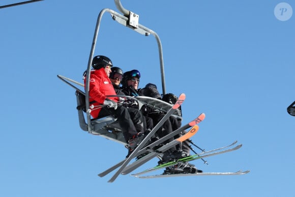 Les amoureux se sont offerts un très beau séjour pour profiter de la pause hivernale main dans la main.
Exclusif - Salma Hayek et son mari François-Henri Pinault font du ski à Aspen. Le 27 décembre 2023.