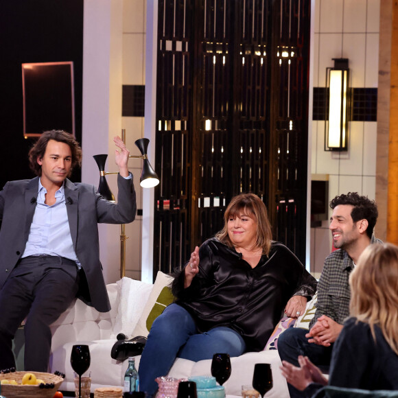 Exclusif - Bertrand Chameroy, Michèle Bernier, Max Boublil, Jeanne Mas, Agathe Lecaron - Enregistrement de l'émission "Bertrand n'a pas sommeil", diffusée le 12 janvier 2024 sur France 2. © Dominique Jacovides / Bestimage