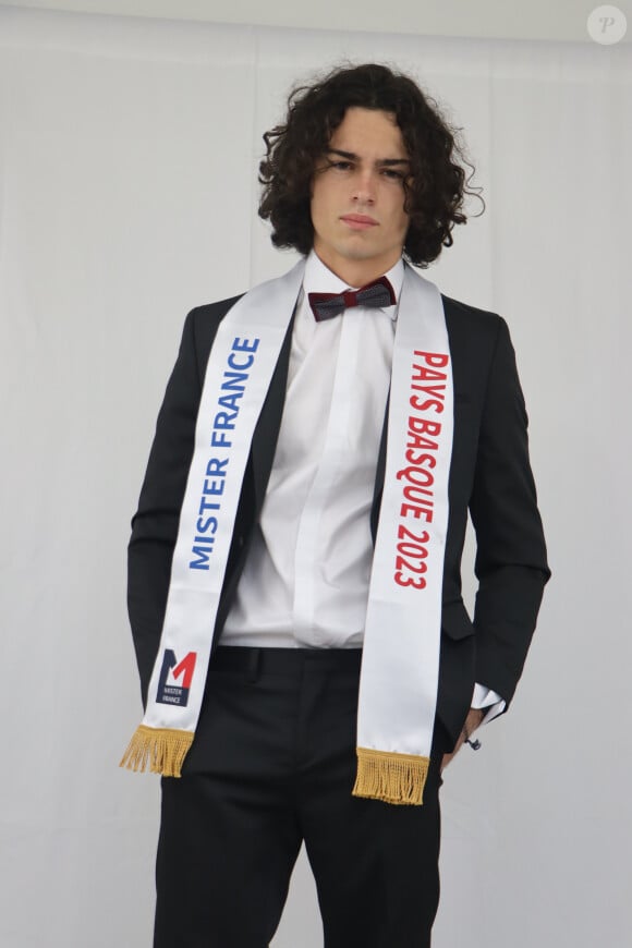 Nathan Mannevy représente le Pays Basque au concours Mister France 2024.