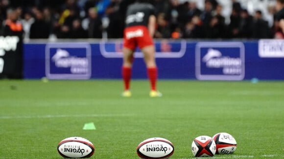 Un rugbyman du XV de France poursuivi pour violences conjugales, son club prend une décision radicale