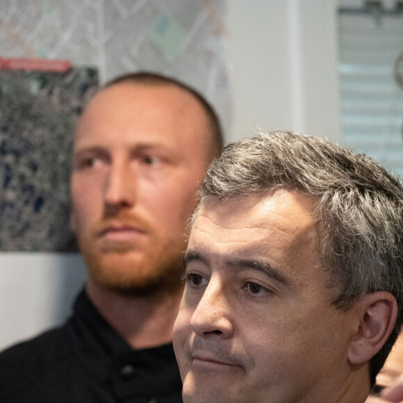 Gabriel Attal, premier ministre , avec Gerald Darmanin, ministre de l’Interieur en visite au commissariat de Police Nationale d'Ermont-Eaubonne. Le 10 janvier 2024 © Eric Tschaen / Pool / Bestimage  