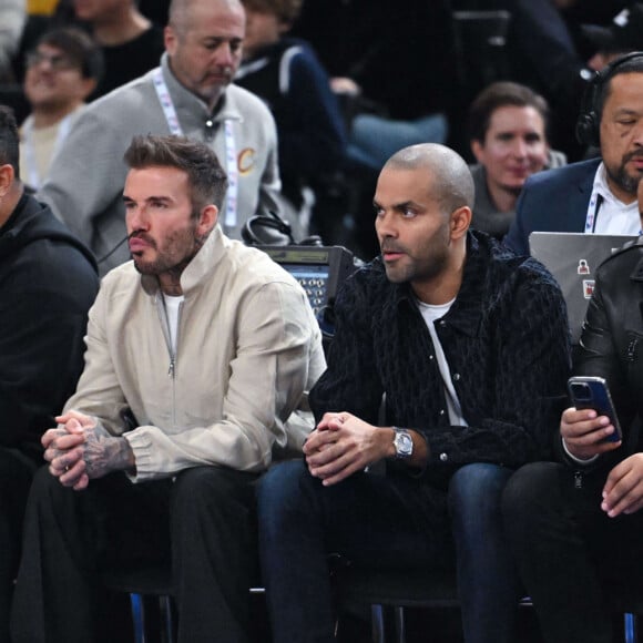 Les stars étaient réunies au NBA Paris Game 

Ronaldo, David Beckham et Tony Parker - Célébrités assistent au match de basket de NBA entre les Cavs de Cleveland contre les Brooklyn Nets (111-102) à l'Accor Arena à Paris.