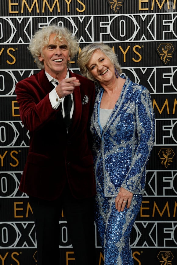 Declan Lowney et Jenny Barrett - 75e cérémonie des Emmy Awards au Peacock Theater de Los Angeles. Le 15 janvier 2024. @ Kevork Djansezian-USA Today/SPUS/ABACAPRESS.COM