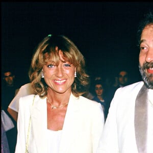 Face à la maladie de son mari, Mimi Dolto a voulu en finir
 
Archives - Le chanteur Carlos et sa femme, Mimi Dolto en 1984