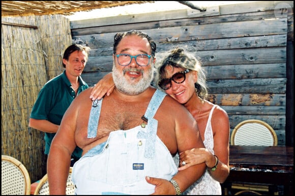 Le geste terrible de la femme de Carlos face à sa maladie
 
Archives - Le chanteur Carlos et sa femme, Mimi Dolto à Saint-Tropez