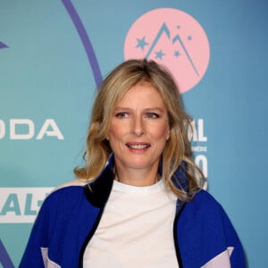 Karin Viard au photocall des arrivées de la cérémonie de clôture du 27ème Festival International du Film de Comédie de l'Alpe d'Huez, France, le 20 janvier 2024. © Dominique Jacovides/Bestimage