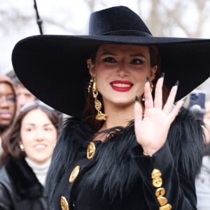 Bella Thorne - Sorties au défilé Schiaparelli Haute Couture Printemps/Été 2024 dans le cadre de la Fashion Week de Paris le 22 janvier 2024. © Denis Guignebourg/Bestimage