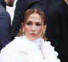 Et c'est la maison italienne Schiaparelli, s'il-vous-plaît, qui a donné le coup d'envoi dès le lundi 22 janvier !
Jennifer Lopez arrive au défilé Schiaparelli dans le cadre de la Fashion Week de Paris. © Denis Guignebourg/Bestimage
