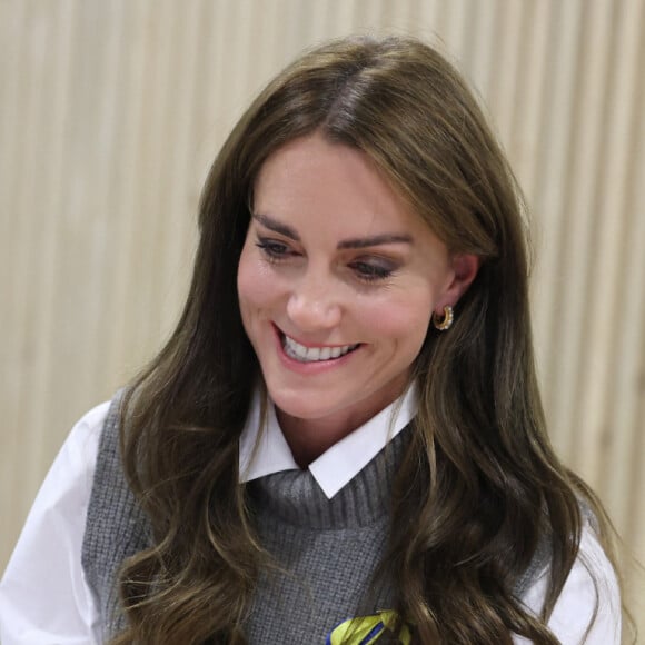 Catherine (Kate) Middleton, princesse de Galles, lors d'une visite au centre communautaire Vsi Razom dans le centre commercial Lexicon à Bracknell, Royaume Uni, le 4 octobre 2023. 