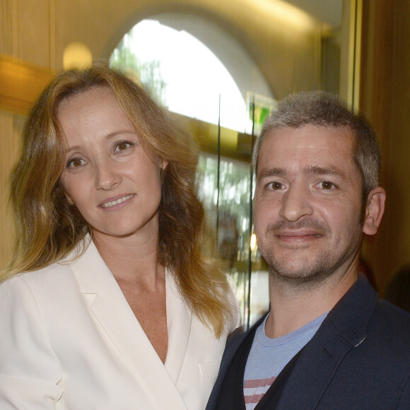 Le chanteur Grégoire et sa femme Eléonore de Galard - People assistent au concert de Patrick Bruel qui chante Barbara au Théâtre du Châtelet à Paris le 6 juin 2016. © Coadic Guirec / Bestimage