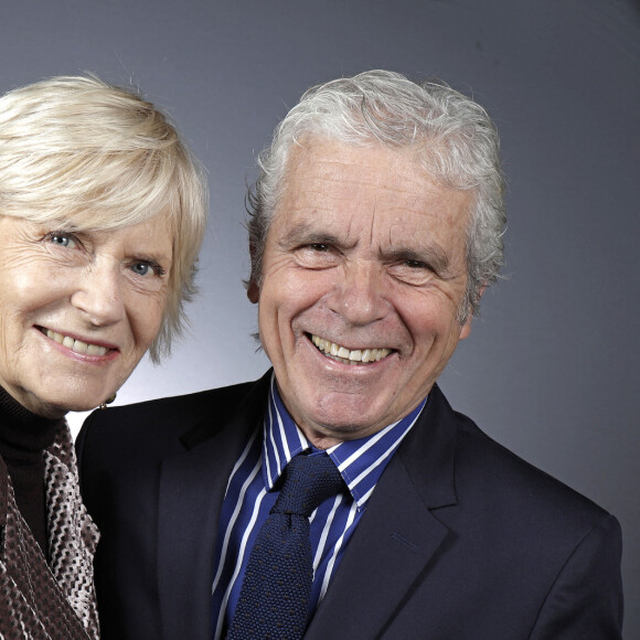 Exclusif - Portrait de Catherine Ceylac et son compagnon Claude Serillon le 16 décembre 2022. © Cédric Perrin / Bestimage