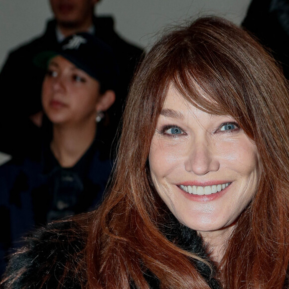 Carla Bruni-Sarkozy - Défilé Haute Couture Zuhair Murad au palais de Tokyo à Paris, le 24 janvier 2024. © Christophe Clovis / Bestimage