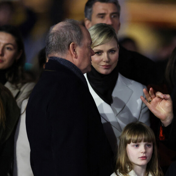 François Bustillo, cardinal de Corse, le prince Albert II de Monaco, la princesse Charlene, le prince Jacques et la princesse Gabriella - Célébrations de la Sainte Dévote, Sainte Patronne de Monaco - Embrasement de la barque par la famille princière le 26 janvier 2024. © Jean-Charles Vinaj / Pool Monaco / Bestimage