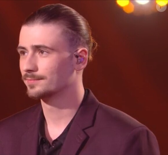 Pierre ne le sait pas encore mais il est une star dans sa ville !
Pierre lors de la demi-finale de la Star Academy 2023 le 27 janvier 2024 © TF1