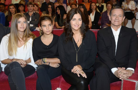 Elisa Huster, Toscane Huster, Cristiana Reali et Francis Huster - Enregistrement de l' émission "Vivement Dimanche" à Paris le 24 septembre 2014. L'émission sera diffusée le 28 Septembre.