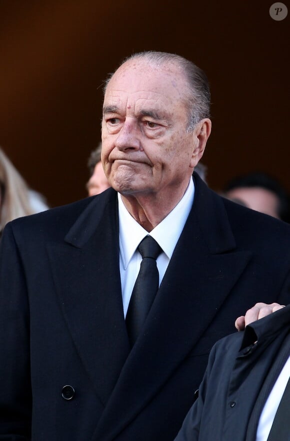Exclusif - Jacques Chirac aux obsèques de l'ancien préfet Bernard Niquet le 15 novembre 2011 à l'église catholique Sainte Janne de Chantal à Paris