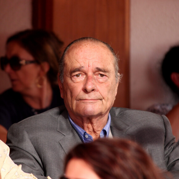 L'ancien président de la République Jacques Chirac en terrasse chez Sénéquier à Saint Tropez