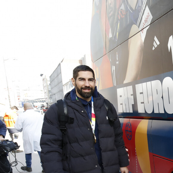 Ils sont arrivés à la Gare du Nord avec leurs coéquipiers pour célébrer ce titre en France
 
Nikola Karabatic - Retour de l'équipe de France de handball au lendemain de sa victoire en finale du Championnat d'Europe EHF Handball de l'EURO 2024 à la Gare du Nord de Paris, France, le 29 janvier 2024. © Michael Baucher /Panoramic/Bestimage