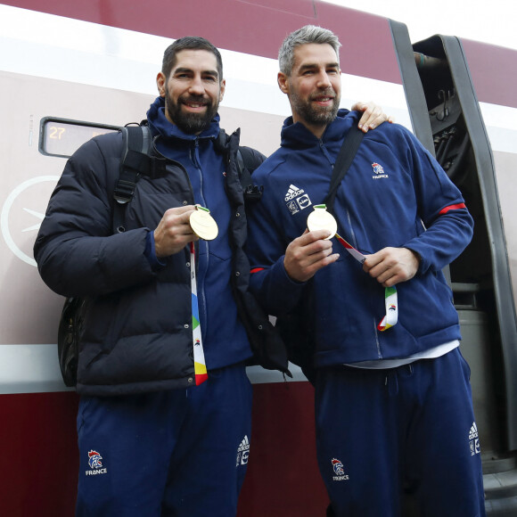 Nikola Karabatic et Luka Karabatic - Retour de l'équipe de France de handball au lendemain de sa victoire en finale du Championnat d'Europe EHF Handball de l'EURO 2024 à la Gare du Nord de Paris, France, le 29 janvier 2024. © Michael Baucher /Panoramic/Bestimage