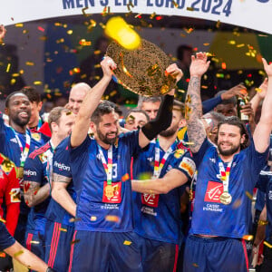 Les deux handballeurs sont devenus champions d'Europe 
 
La France championne d'Europe de Handball face au Danemark lors des Championnats d'Europe à Cologne