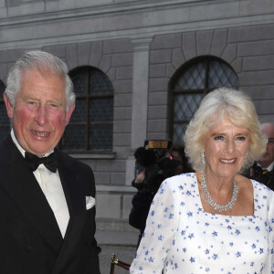 Le prince Charles, prince de Galles, et Camilla Parker Bowles, duchesse de Cornouailles assistent à un dîner organisé par le ministre-président bavarois Markus Soder à Munich, en Allemagne le 9 mai 2019. 