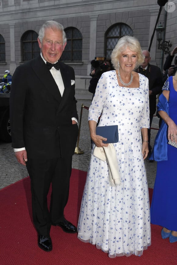 Le prince Charles, prince de Galles, et Camilla Parker Bowles, duchesse de Cornouailles assistent à un dîner organisé par le ministre-président bavarois Markus Soder à Munich, en Allemagne le 9 mai 2019. 
