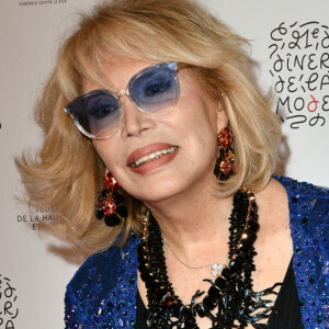 Amanda Lear est de retour sur scène.
Amanda Lear - Photocall du " Dîner de la Mode " au bénéfice du Sidaction, au Palais de Tokyo, dans le cadre de la Fashion Week de Paris. © Rachid Bellak / Bestimage