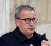 L'animateur de 65 ans s'est exprimé dans Paris Match sur sa mort
 
Christophe Dechavanne lors des obsèques de Dick Rivers en l'église Saint-Pierre de Montmartre à Paris le 2 mai 2019.