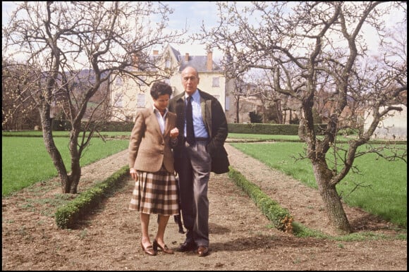 Valéry Giscard d'Estaing, qui aurait eu 98 ans, avait vendu un chateau à perte.
Valéry et Anne-Aymone Giscard d'Estaing - Le château de la Varvasse, à Chanonat (Puy-de-Dôme), propriété de la famille Giscard d'Estaing.