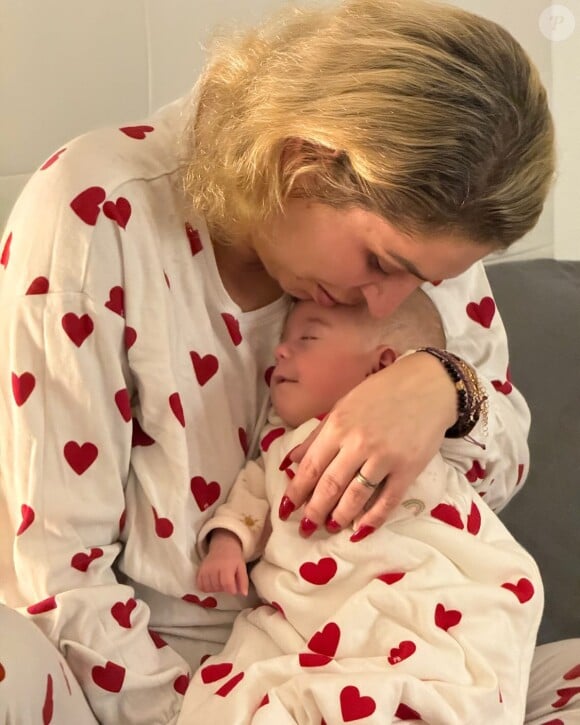 Amandine Pellissard et sa fille Maena, sur Instagram