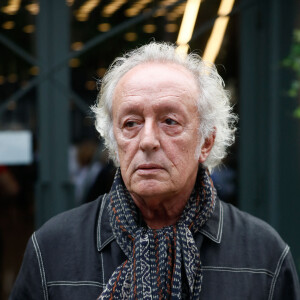 Didier Barbelivien - Arrivées à l'enregistrement de l'émission "Vivement dimanche" qui sera diffusée le 23 octobre 2022 sur France 3 au Studio Gabriel à Paris, France, le 19 octobre 2022. © Christophe Clovis / Bestimage