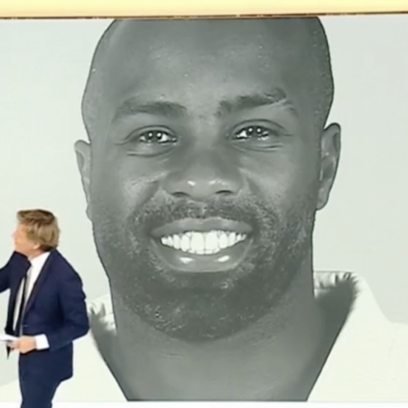 Laurent Delahousse a finalement reçu Teddy Riner dans "20h30 le dimanche", sur France 2, après qu'il ne se soit pas présenté la semaine passée.