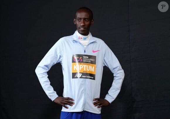 Kelvin Kiptum n'a pas survécu à ses blessures, tout comme son entraîneur
 
Kelvin Kiptum au marathon de Londres en 2023. Photo : John Walton/PA Wire