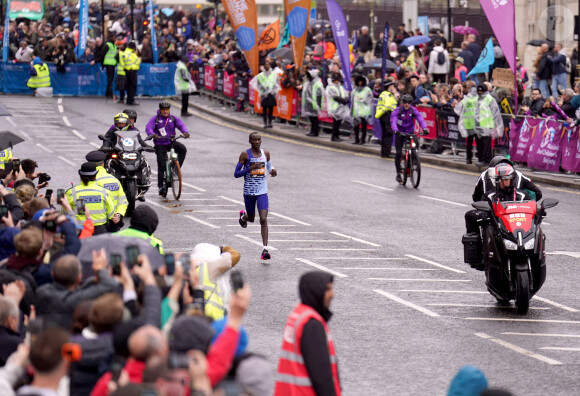 Kelvin Kiptum au marathon de Londres en 2023.