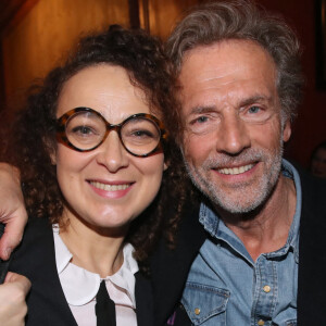 Il faut dire que les acteurs n'avaient pas le droit à l'erreur, du beau monde étant présent dans le public à l'image de Delphine Horvilleur, compagne de Stéphane Freiss
Exclusif - Stéphane Freiss et sa compagne Delphine Horvilleur - Personnalités à la générale de la pièce de théâtre " Le Cercle des Poètes Disparus " au Théâtre Antoine à Paris, France. Le 8 Février 2024. © Bertrand Rindoff / Bestimage 