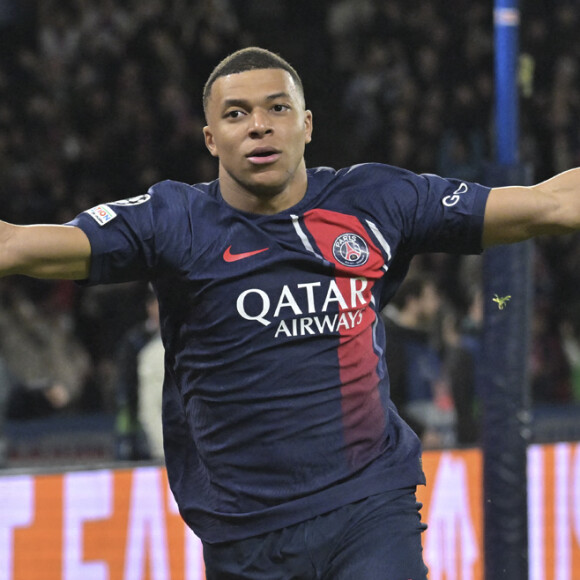 Kylian Mbappé et le PSG, c'est une histoire qui touche à sa fin.
MBappe Kylian (Psg) but et joie - Match aller des huitièmes de finale de la Ligue des champions entre le PSG et la Real Sociedad (2-0) au Parc des Princes à Paris. © Federic Pestellini / Panoramic / Bestimage