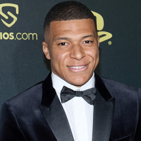 Le Real Madrid étant expert dans cette compétition, Kylian Mbappé pourrait rejoindre le club.
Info du 15 février 2024 - Kylian Mbappé a annoncé au PSG son départ cet été - Info - Kylian Mbappé nommé capitaine de l'équipe de France par Didier Deschamps - Kylian Mbappé - Photocall de la 66ème cérémonie du Ballon d'Or au Théâtre du Chatelet à Paris le 17 octobre 2022. © Cyril Moreau/Bestimage 