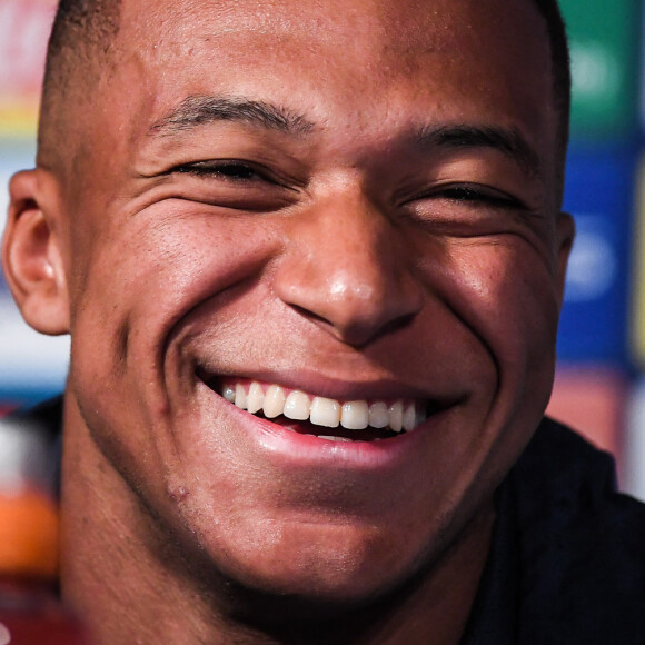 Info du 15 février 2024 - Kylian Mbappé a annoncé au PSG son départ cet été - Info - Kylian Mbappé nommé capitaine de l'équipe de France par Didier Deschamps - Kylian Mbappé lors d'une conférence de presse du Paris Saint-Germain au Parc des Princes à Paris, France, le 5 septembre 2022. © Matthieu Mirville/Zuma Press/Bestimage September 5, 2022, Paris,