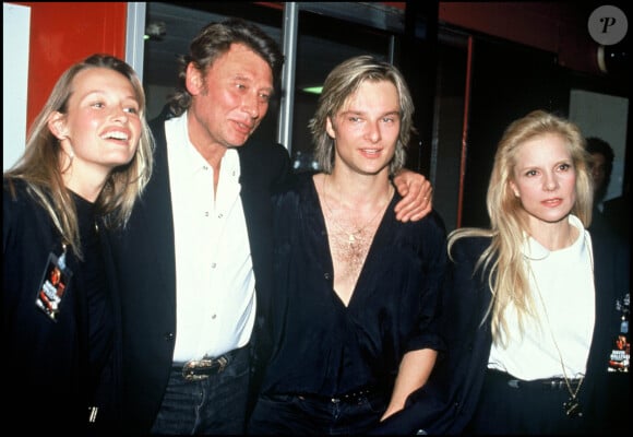 David Hallyday et Estelle Lefébure avec Johnny Hallyday et Sylvie Vartan en 1991