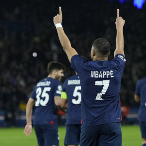 Kylian Mbappé lors du match aller des huitièmes de finale de la Ligue des champions entre le Paris Saint-Germain (PSG) et la Real Sociedad (2-0) au Parc des Princes à Paris, France, le 15 février 2024.