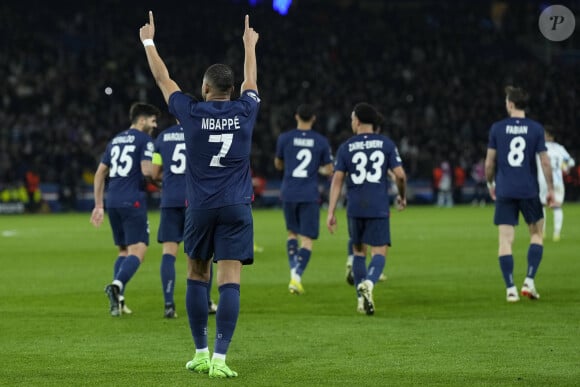 Kylian Mbappé lors du match aller des huitièmes de finale de la Ligue des champions entre le Paris Saint-Germain (PSG) et la Real Sociedad (2-0) au Parc des Princes à Paris, France, le 15 février 2024.