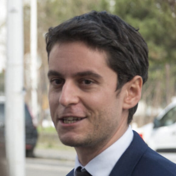 Il est devenu premier ministre à la suite de la démission d'Elisabeth Borne et depuis, une question brûle toutes les lèvres.
Gabriel Attal lors d'un point presse sur l'épidémie COVID-19 à Lyon. © Sandrine Thesillat/Panoramic/Bestimage