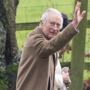 Charles III aurait pris une grande décision sur le retour du prince Harry. 
Le roi Charles III d'Angleterre et Camilla Parker Bowles, reine consort d'Angleterre sont allés à l'église de Sandringham. 